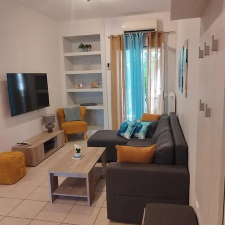 Bloom In The City- Cozy With Private Garden Διαμέρισμα