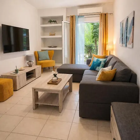 Bloom In The City- Cozy With Private Garden *