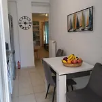 Bloom In The City- Cozy With Private Garden * Corfu (city)